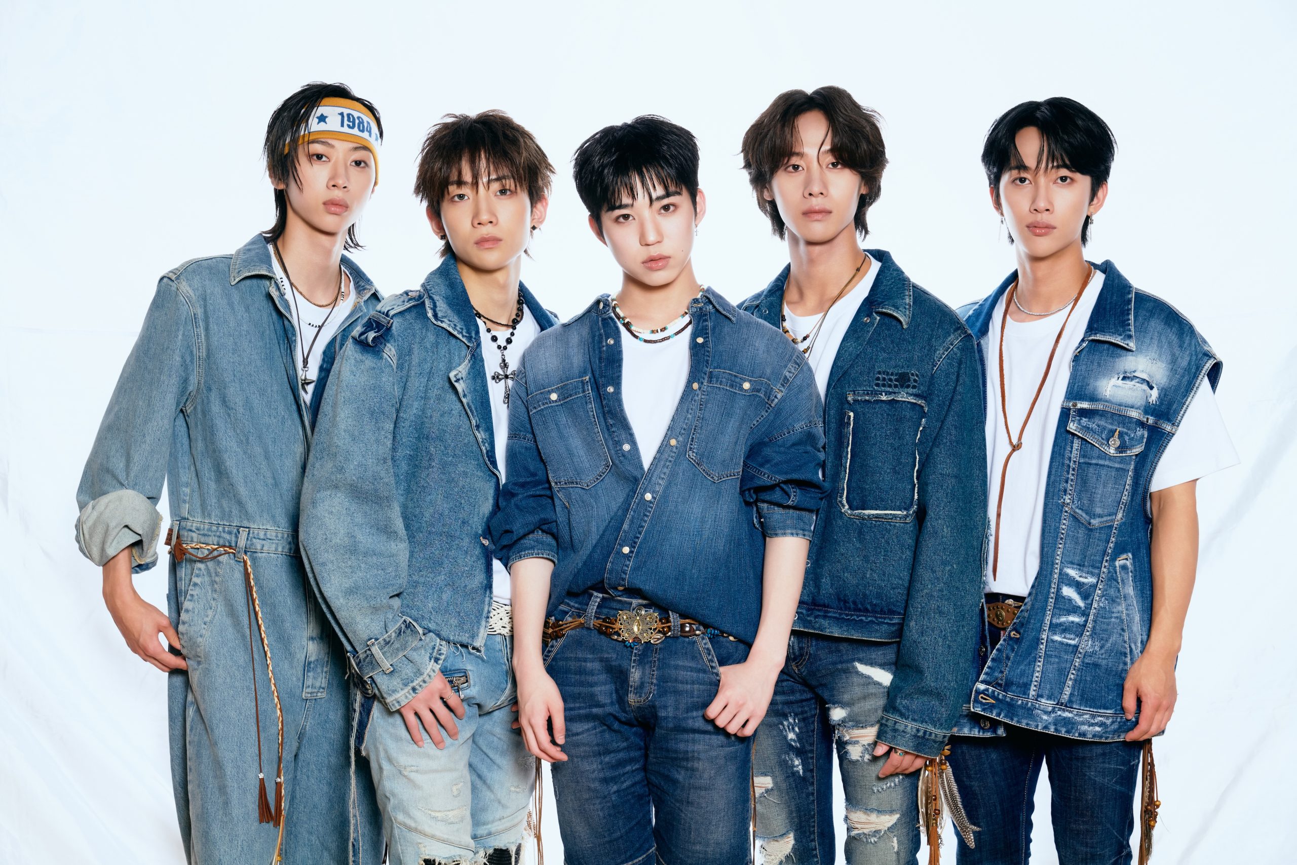 【インタビュー】「青春は消えない」――Hi-Fi Un!cornの今が詰まったメジャー2ndシングル「Teenage Blue」の魅力と5人の等身大の思いに迫る